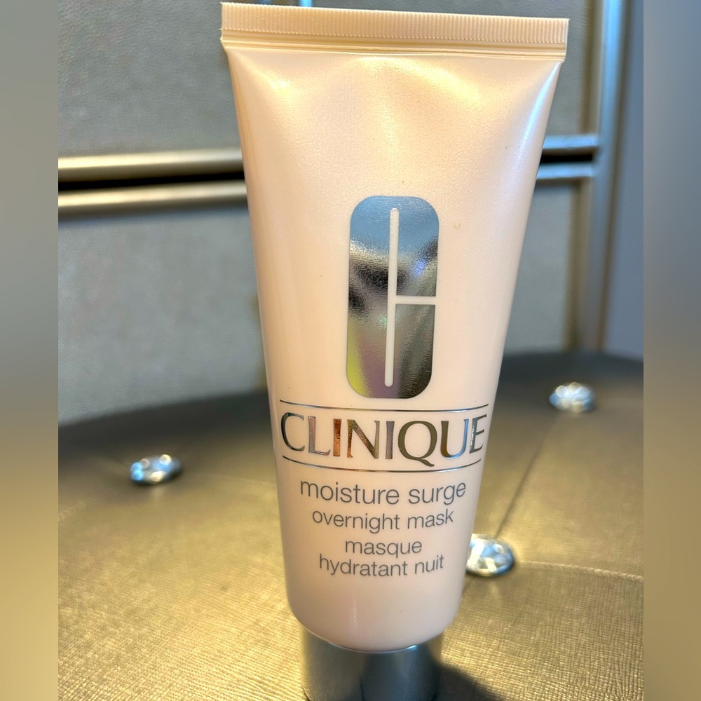 Clinique moisture surge overnight mask